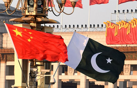 চীনের সামনে একাধিক চ্যালেঞ্জ, পাকিস্তানের সামনে খুলছে সুযোগের দরজা