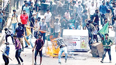 গুলিতে মৃত্যু: অবলম্বন হারিয়ে অসহায় ইফতির বাবা