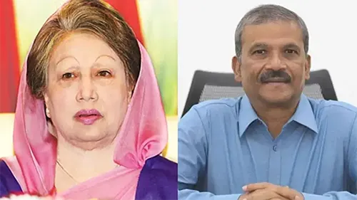 U erini qini bilan silkitadi