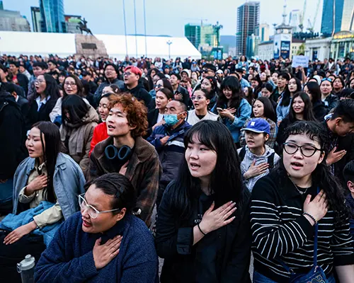 মঙ্গোলিয়ার রাজনীতি উত্তাল: প্রধানমন্ত্রীর বিরুদ্ধে অনাস্থা ভোটের আশঙ্কা