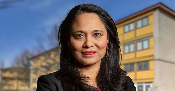 বাড়ি ভাড়া নিয়ে ‘দ্বিচারিতা’র অভিযোগ: মন্ত্রীর পদ থেকে রুশনারা আলীর পদত্যাগ by আরিফ মাহফুজ