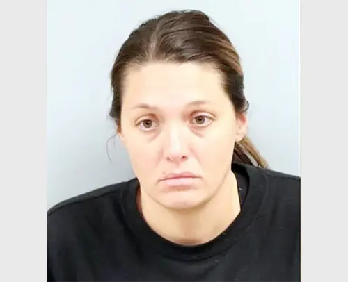 ১৩ বছরের বালকের সন্তানের মা হয়েছেন শিক্ষিকা