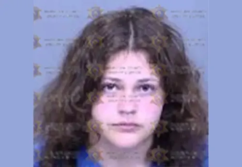 নাবালক শিক্ষার্থীর সঙ্গে শিক্ষিকার যৌন সম্পর্ক, গ্রেপ্তার