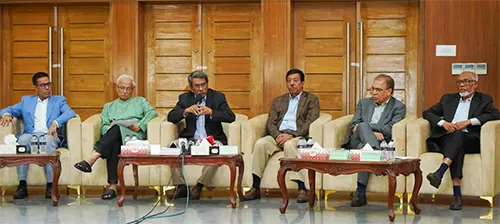 Yetuk ayollar orgies porno