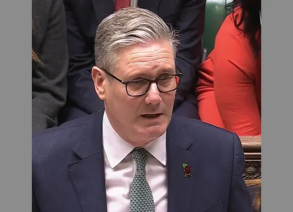 বৃটিশ লেবার পার্টিতে ভয়াবহ অস্থিরতা, ষড়যন্ত্রের অভিযোগ, প্রধানমন্ত্রীর নেতৃত্ব চ্যালেঞ্জ