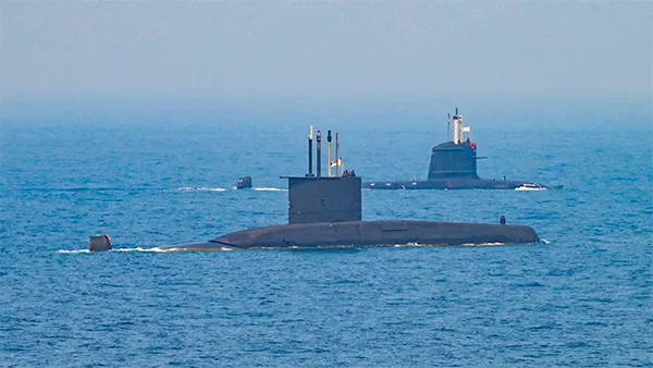 চীনের সাবমেরিন পাচ্ছে পাকিস্তান: ভারতের আধিপত্যে চ্যালেঞ্জ
