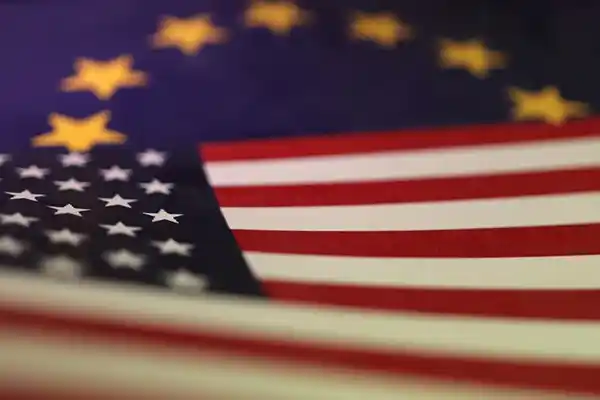 যুক্তরাষ্ট্রের জাতীয় নিরাপত্তা বিষয়ক রিপোর্ট: ‘সভ্যতাগত বিলুপ্তির’ মুখোমুখি ইউরোপ