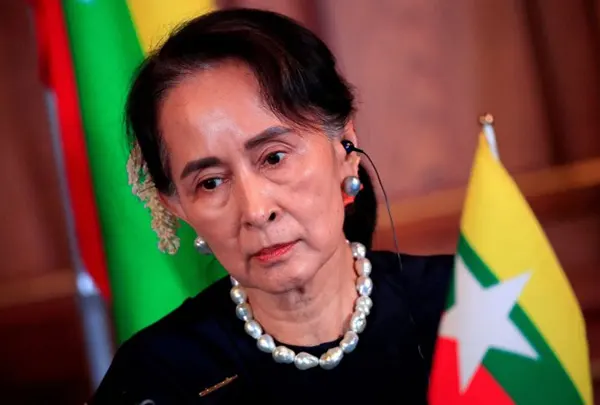 মিয়ানমারের নির্বাচনে ছায়া ফেলছেন সু চি