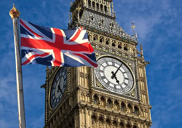 যুক্তরাজ্যে বসবাসরত বাংলাদেশিদের বড় অংশ অতিদরিদ্র