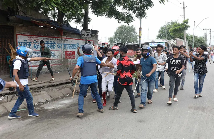 গাবতলীতে বিএনপি নেতাকর্মীদের ওপর হামলা, সংঘর্ষ, আহত ১০